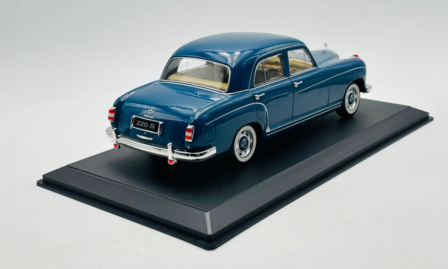 Mercedes Benz 220S Sedan 1956